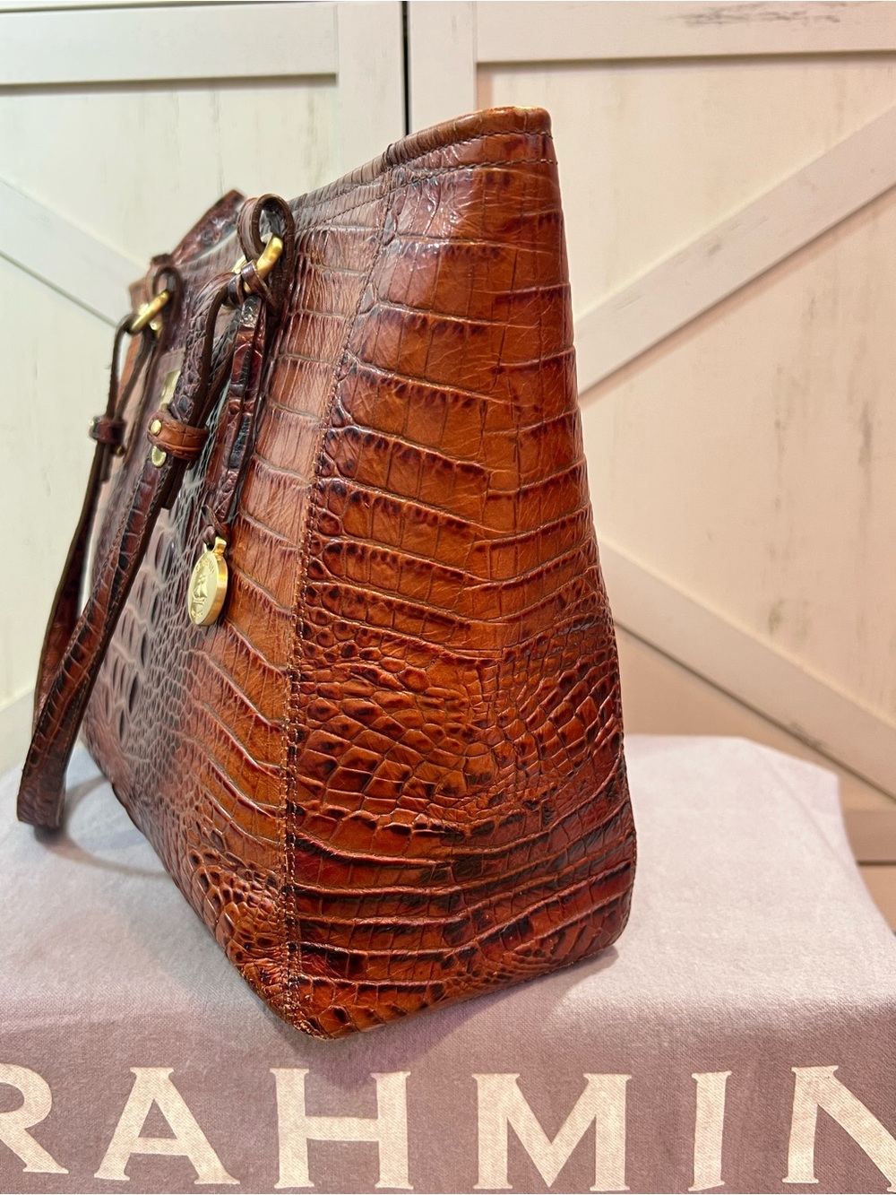BRAHMIN Medium Asher Pecan Melbourne croc-embossed leather tote Gold hardware - Picture 3 of 15